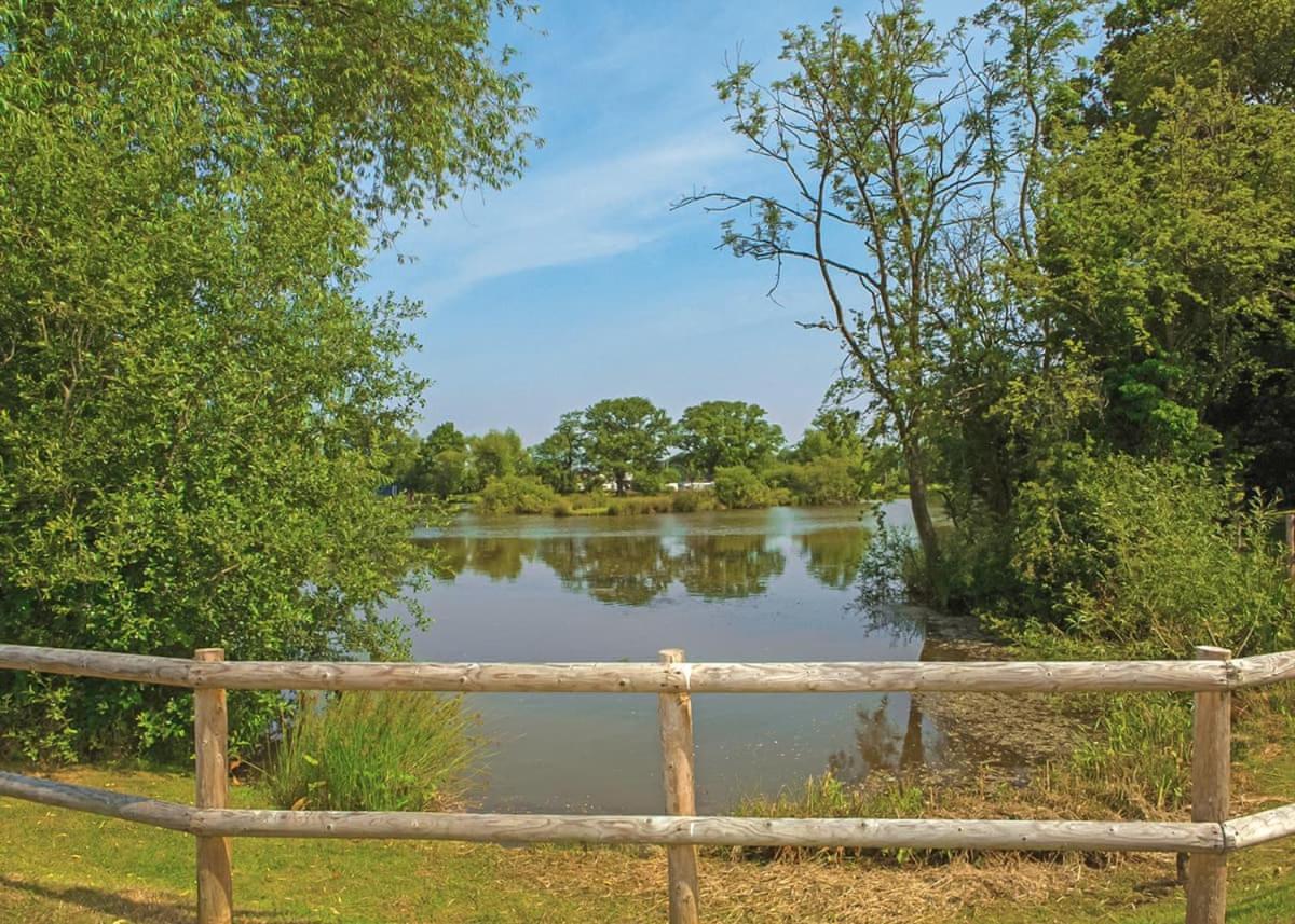 Wigmore Lakes Lodges Cardeston Exterior photo